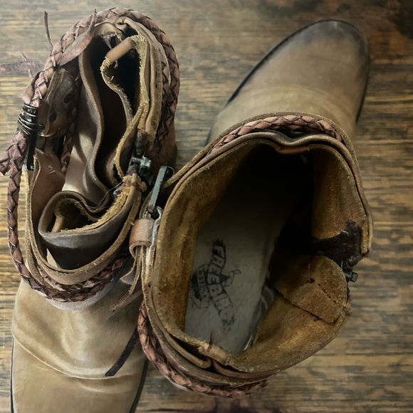 Freebird Booties 🦅 - Picture 2 of 3